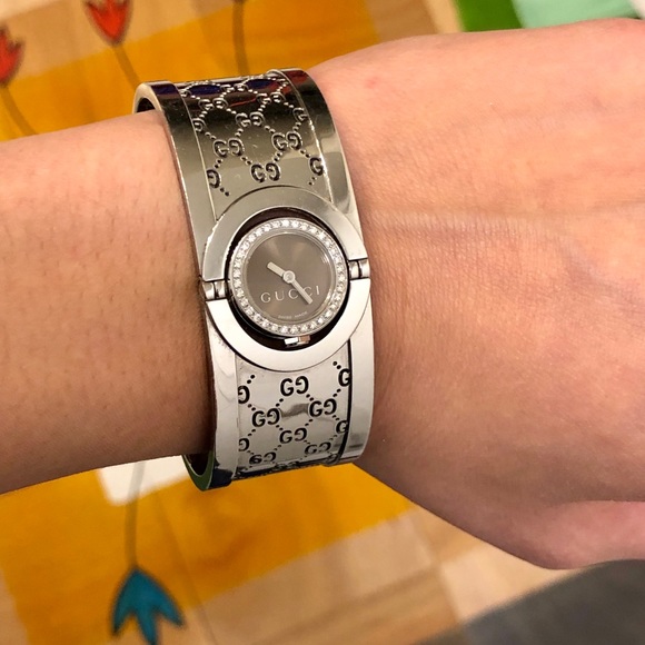 Gucci extra pics - Picture 3 of 5